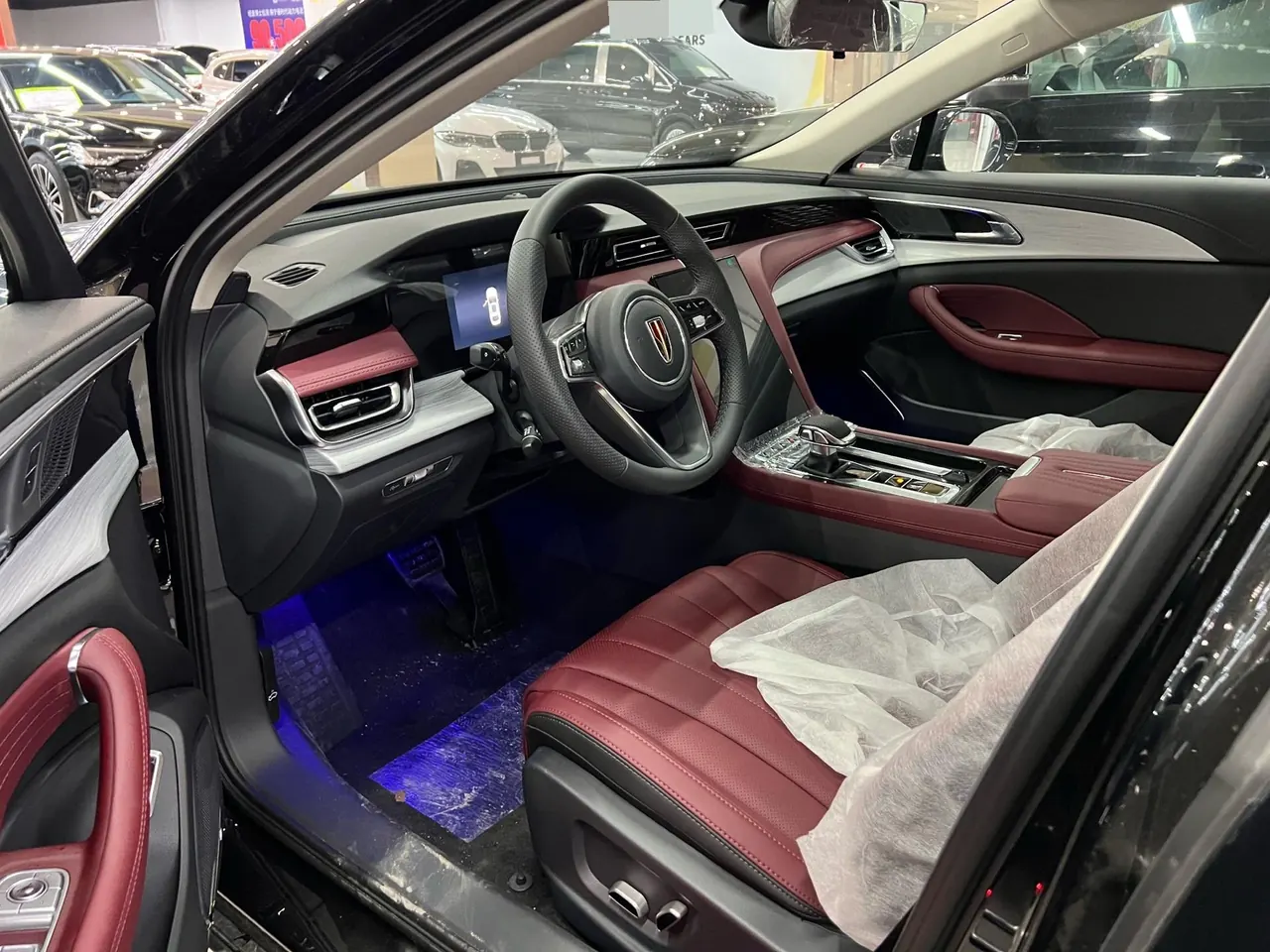 HongQi 2025 H5 1.5T Flag Rhyme 500000 Commemorative Automatic Gear 4