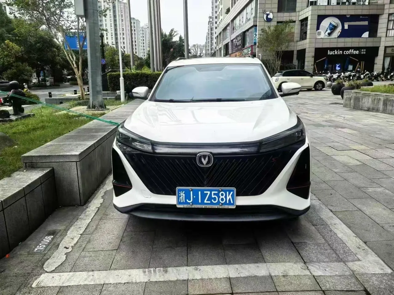 ChangAn 2022 CS75 PLUS 1.5T exclusive automatic gear 4