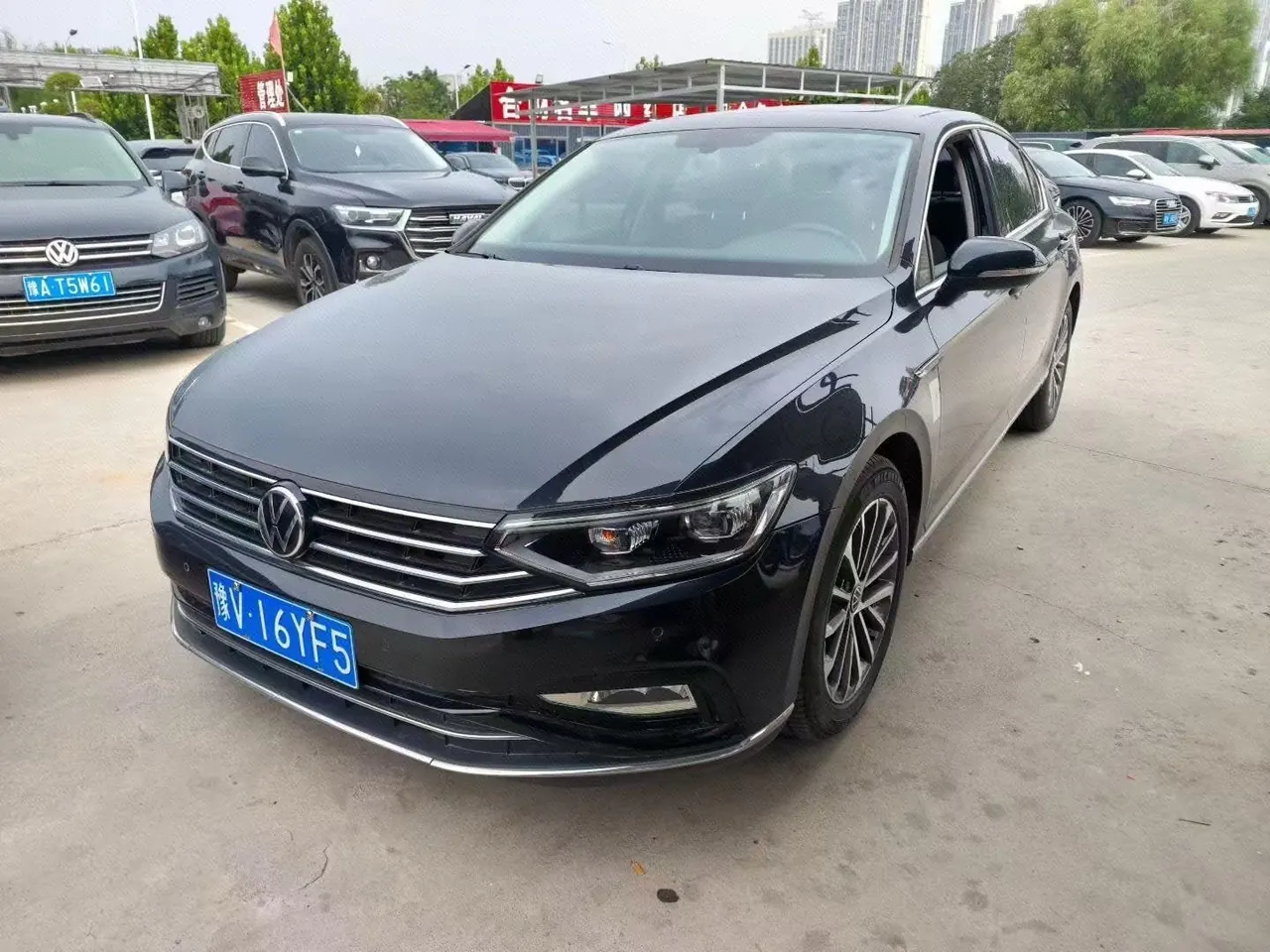 Open image lightbox: Volkswagen 2020 Magotan 2.0TSI 330TSI luxury automatic transmission