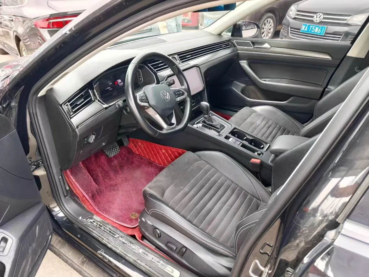 Volkswagen 2020 Magotan 2.0TSI 330TSI luxury automatic transmission 3