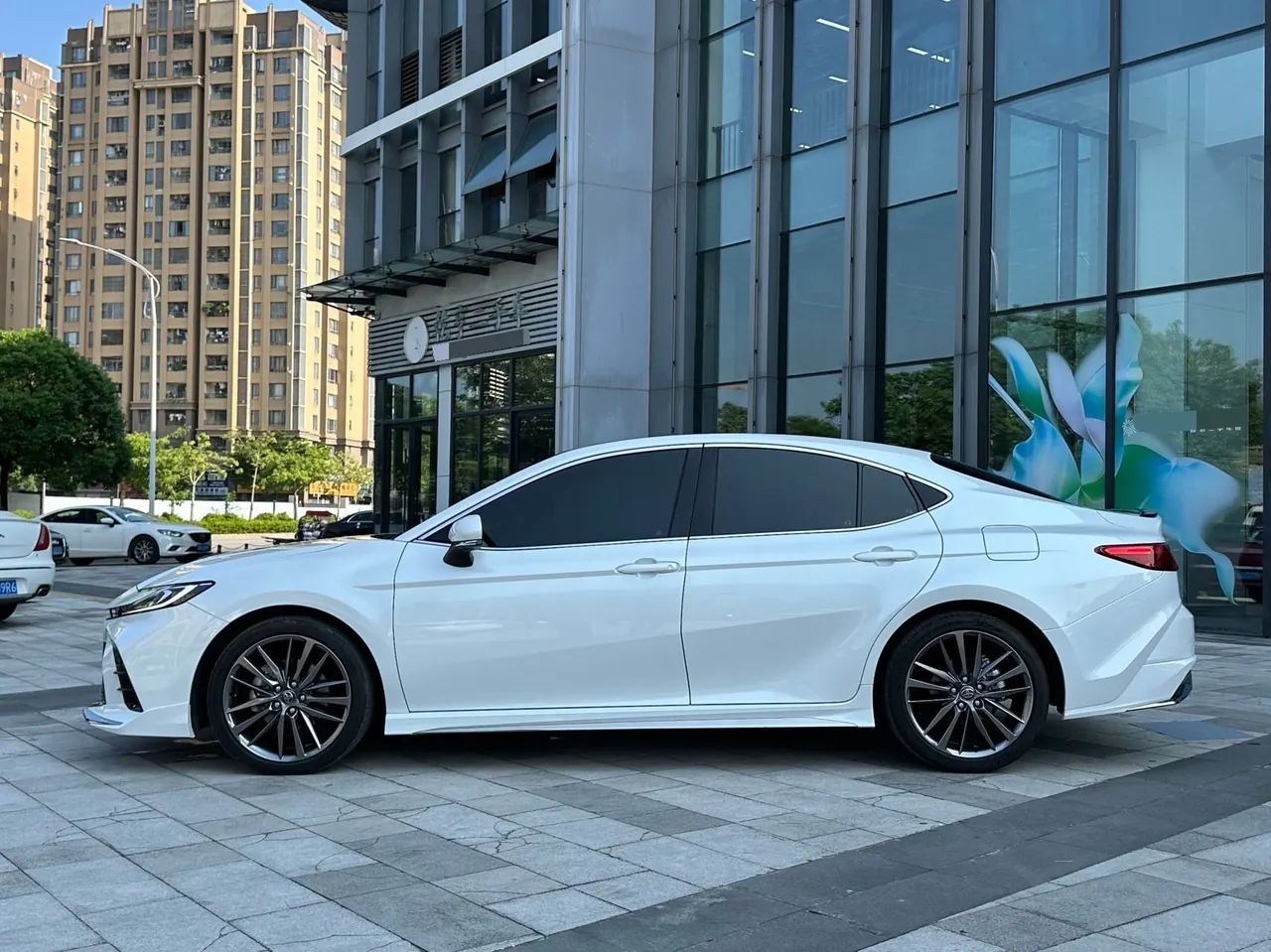 Toyota 2024 Camry Dual Engine 2.0HXS CVT Sport PLUS Edition Automatic Transmission 2