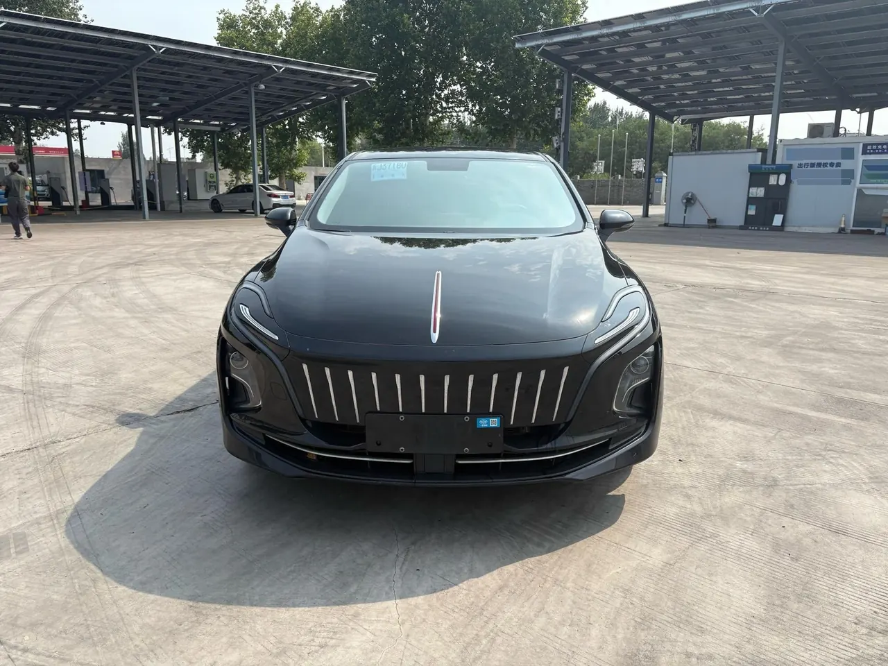 HongQi 2023 E-QM5 Basic Travel Edition (Modified) Automatic Gear 2