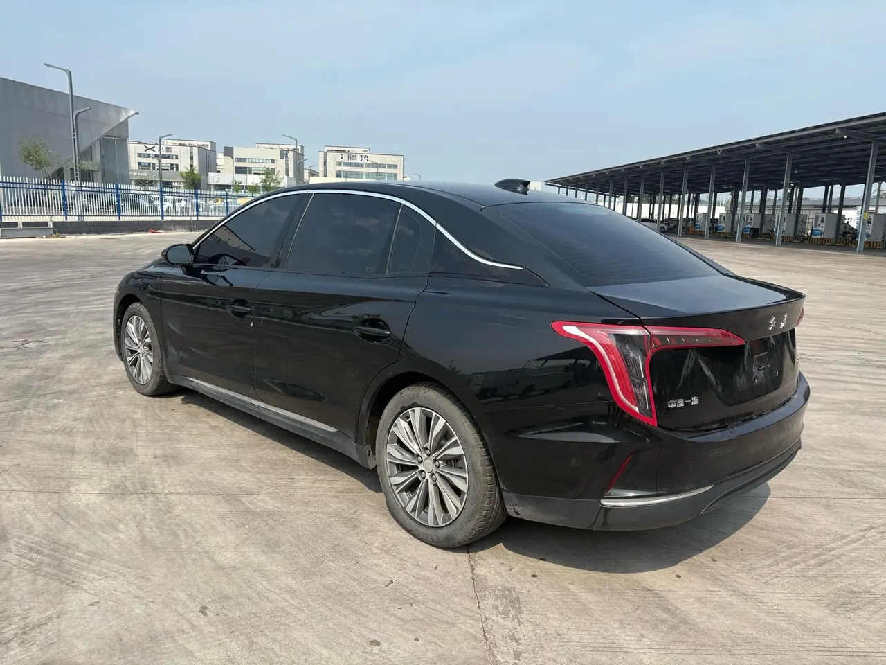 HongQi 2023 E-QM5 Basic Travel Edition (Modified) Automatic Gear 3