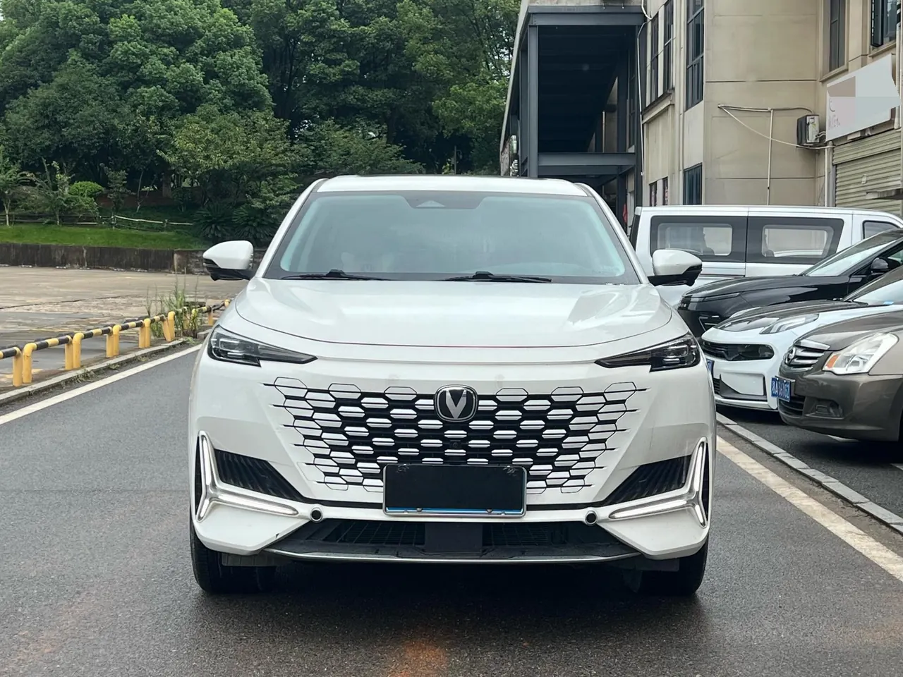 ChangAn 2024 UNI-K 2.0T Two-Drive Yuesang Automatic Gear 2