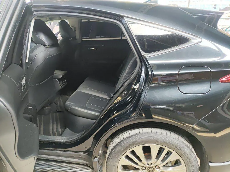 Toyota 2022 LingFang Dual Engine 2.5 Stepless Four-wheel Drive Premium Edition Automatic Gear 5
