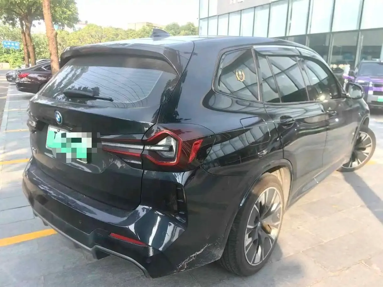 BMW 2022 iX3 Creat Collar Automatic 7