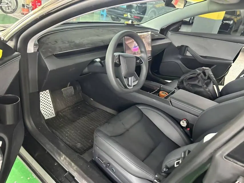 Tesla 2025 Model 3 Rear-Wheel-Drive Edition (facelift) Automatic Transmission 5
