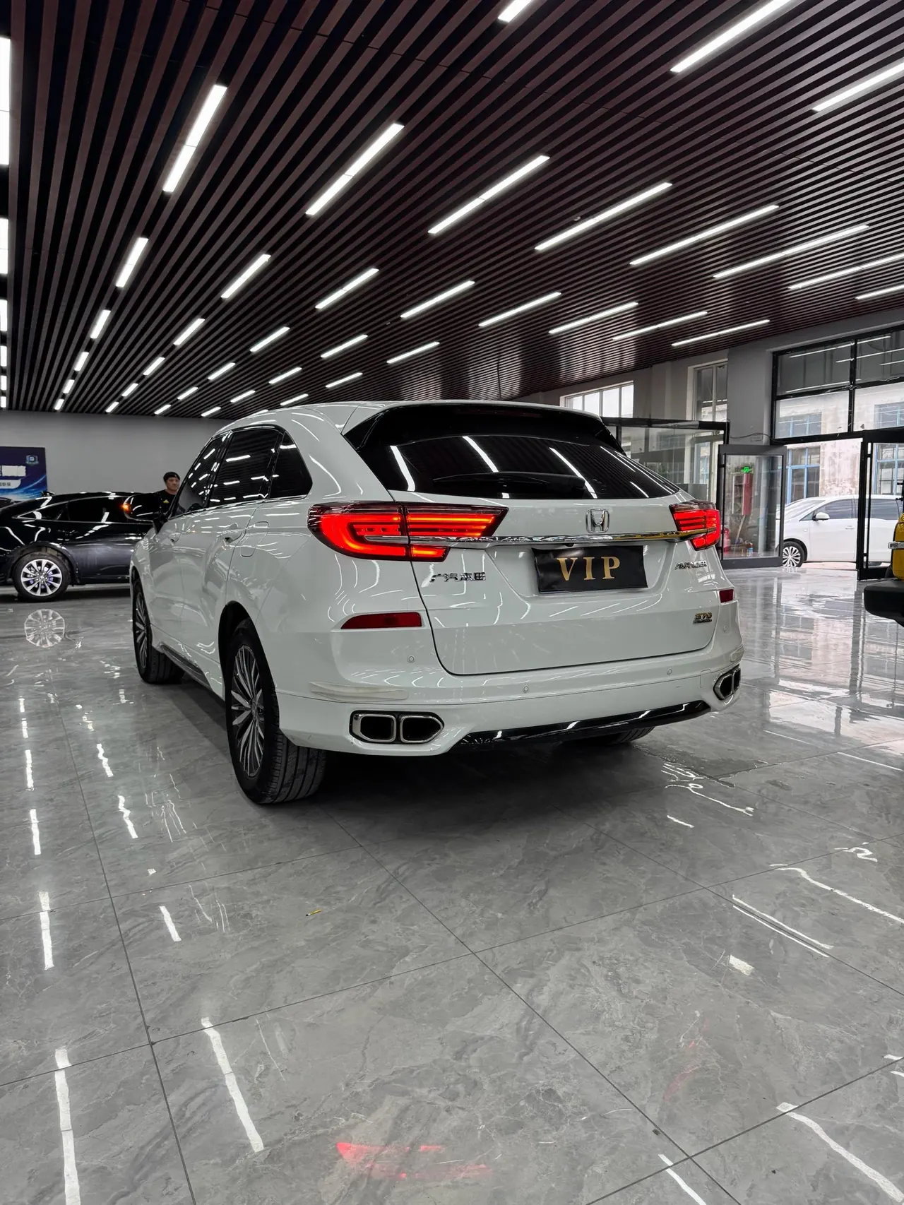 Honda 2020 Crown Road 2.0T 370TURBO Two-Drive Deluxe Automatic Gear 8