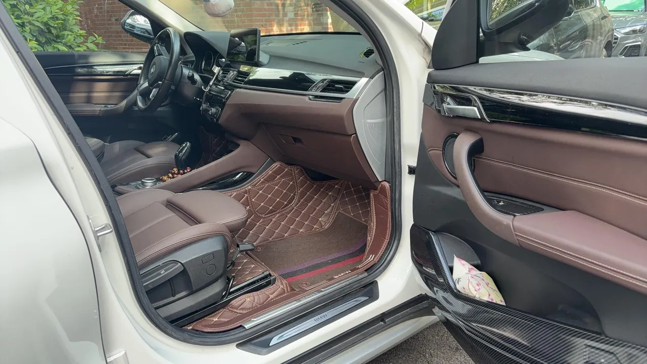 BMW 2020 X1 sDrive20Li 1.5T exclusive automatic gear 7
