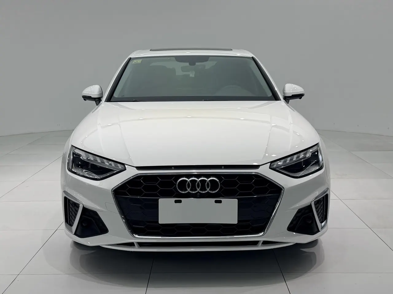 Audi 2020 A4L 2.0TFSI 40TFSI Deluxe Dynamic Automatic 2