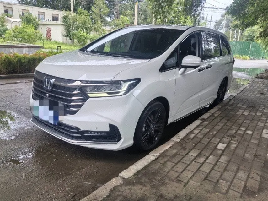 Open image lightbox: Honda 2022 Odyssey Hybrid 2.0 Stepless Sharp Extreme Edition Automatic Gear