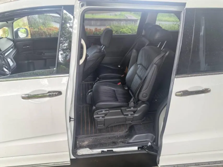 Honda 2022 Odyssey Hybrid 2.0 Stepless Sharp Extreme Edition Automatic Gear 3