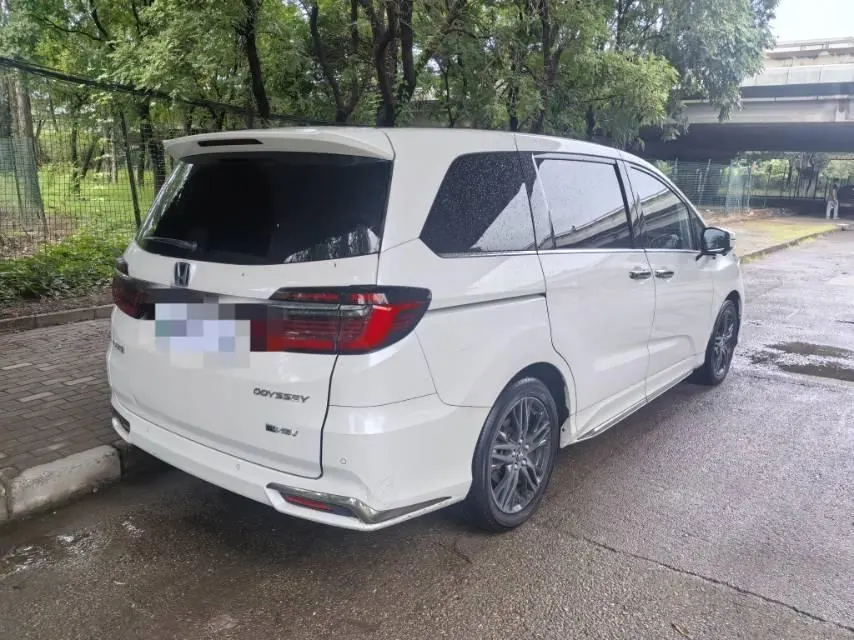 Honda 2022 Odyssey Hybrid 2.0 Stepless Sharp Extreme Edition Automatic Gear 5
