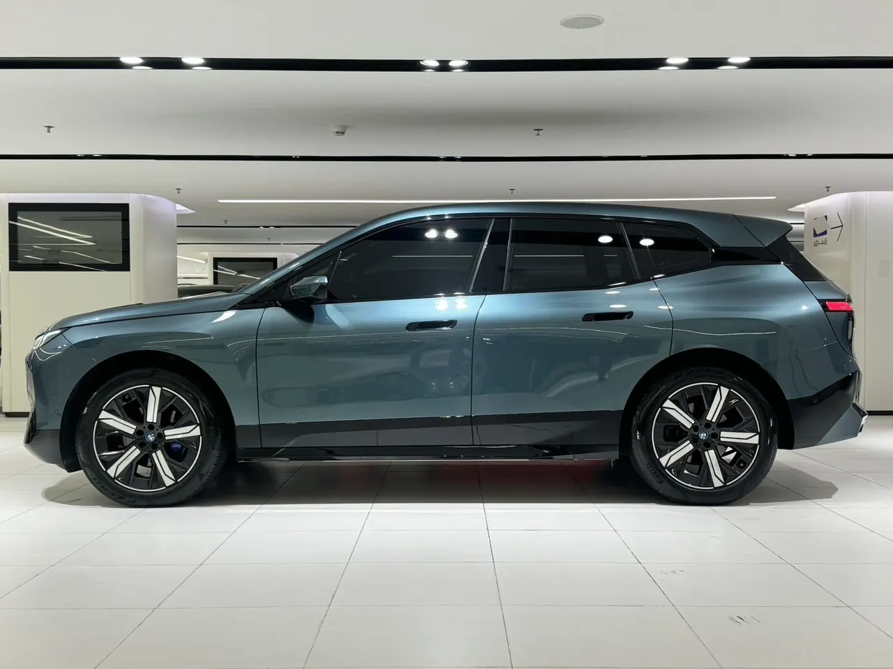 BMW iX (Imported) 2022 iX xDrive50 xDrive50 Automatic 3