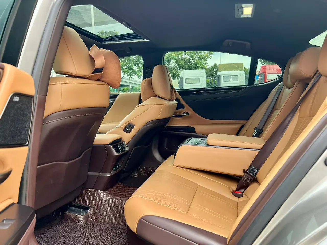 Lexus ES (Imported) 2020 ES300h 2.5 Stepless Administrative Edition Automatic Gear 3