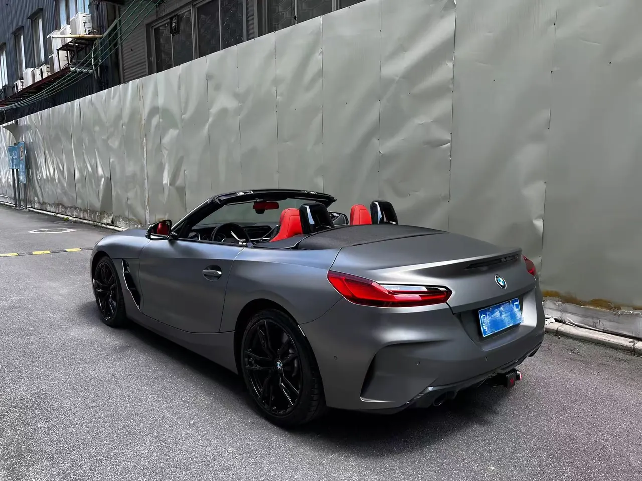 BMW Z4 (Imported) 2020 Z4 sDrive25i 2.0T Silver Cream Limited Edition Automatic Gear 8