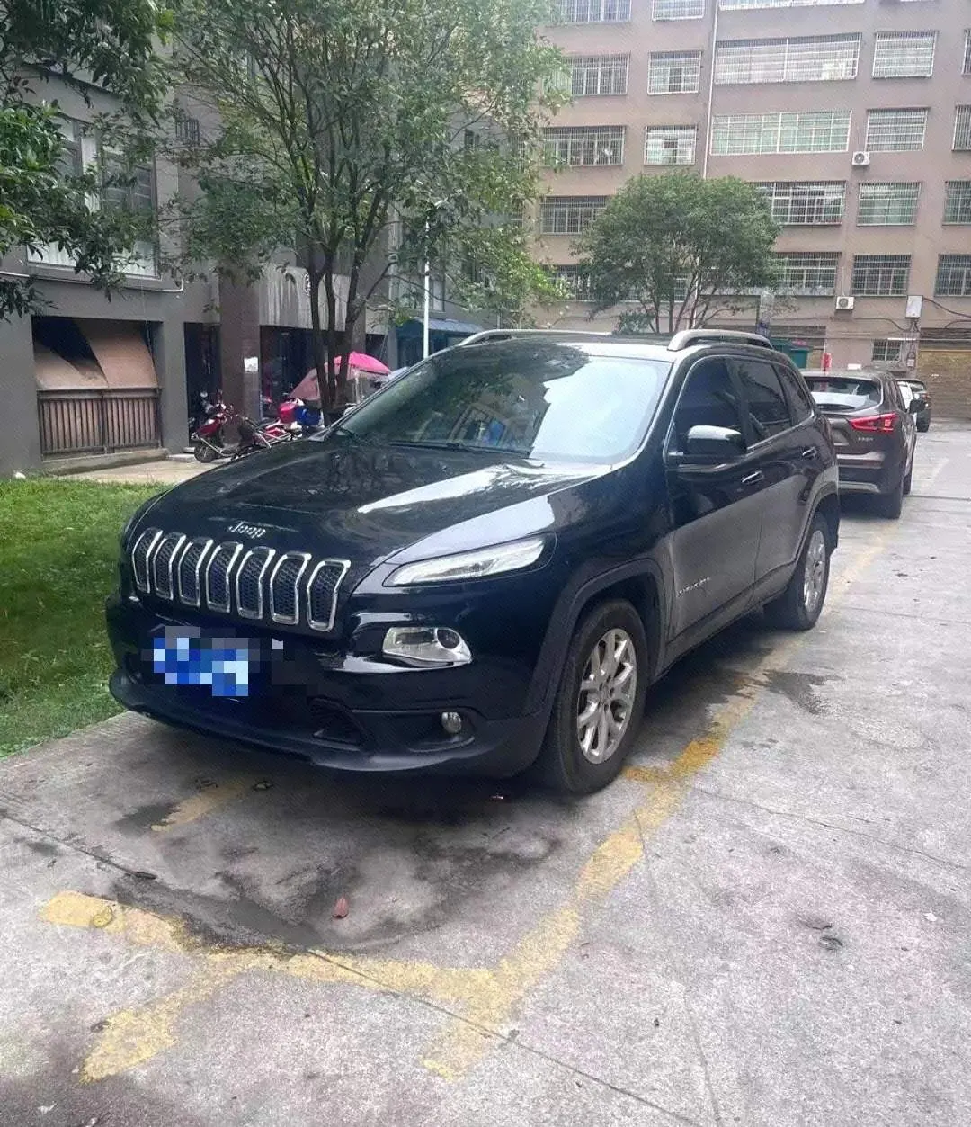 打开图片灯箱:Jeep 2020 Free Light 100.00g Drive Classic Sports Edition Automatic Gear