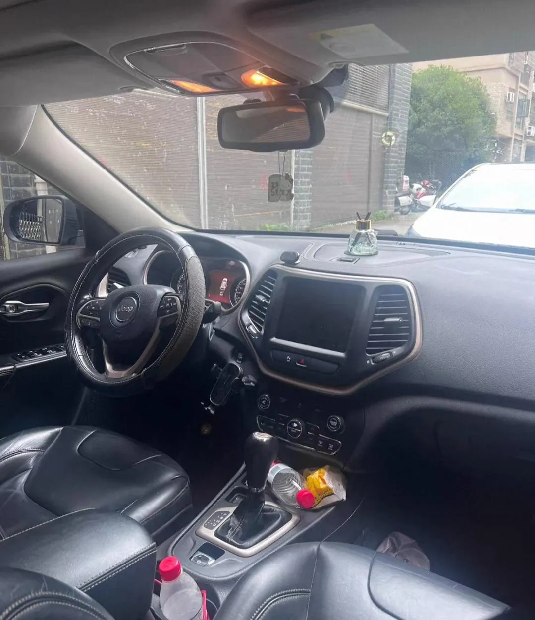 Jeep 2020 Free Light 100.00g Drive Classic Sports Edition Automatic Gear 2