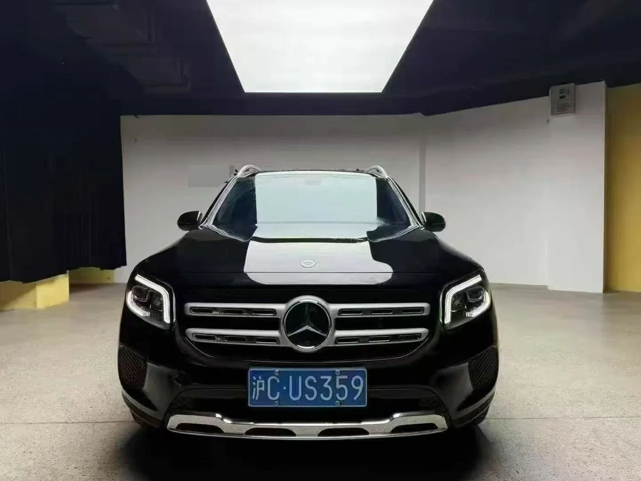 Mercedes Benz 2023 GLB 220 2.0T Fashion Automatic 2