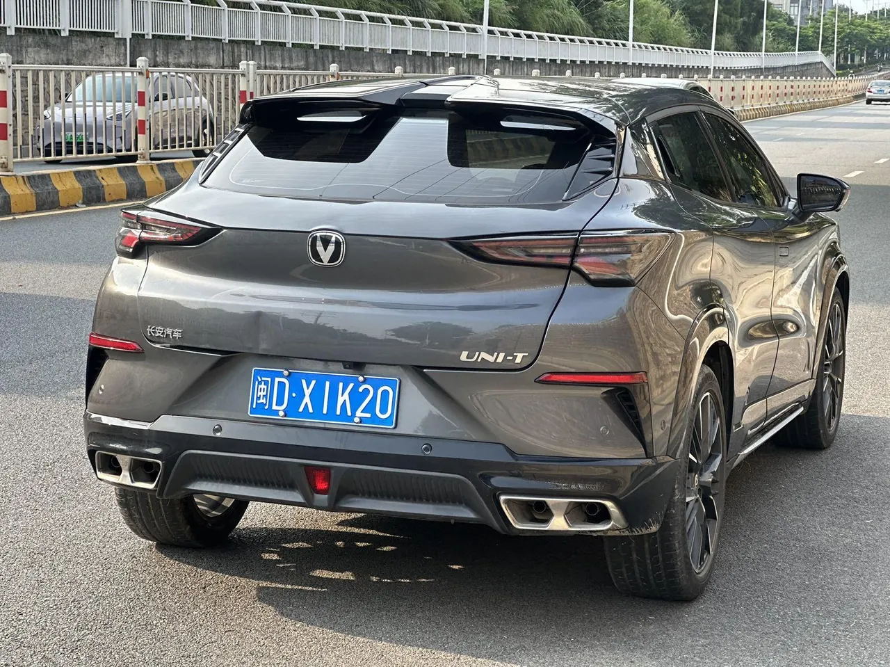 ChangAn 2023 UNI-T 1.5T Flagship Automatic Gear 4