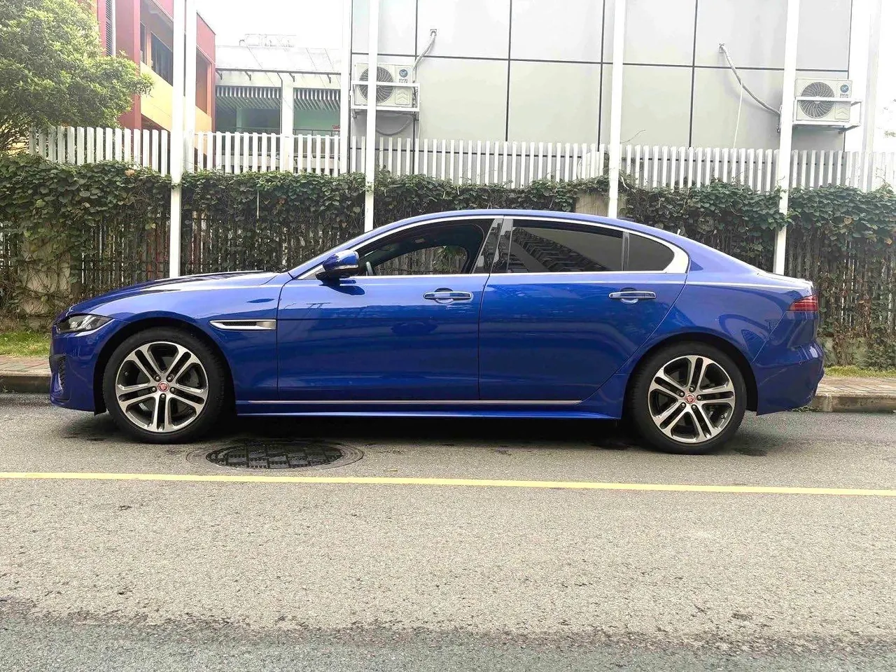 Jaguar 2020 XEL 2.0T 200PS R-DYNAMIC S Enterprising Sports Edition Automatic Gear 2