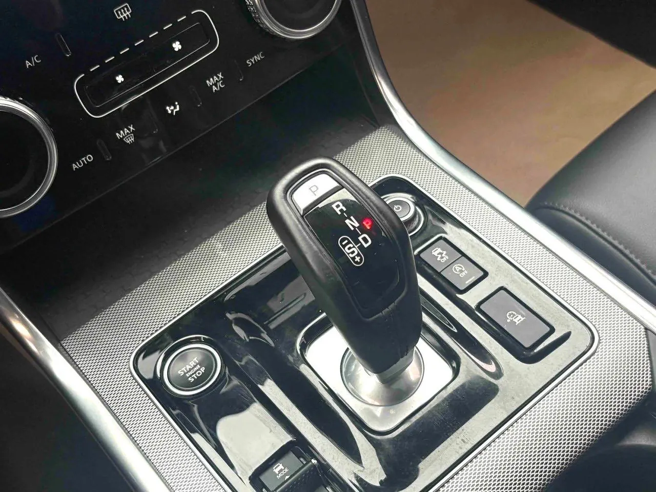 Jaguar 2020 XEL 2.0T 200PS R-DYNAMIC S Enterprising Sports Edition Automatic Gear 9