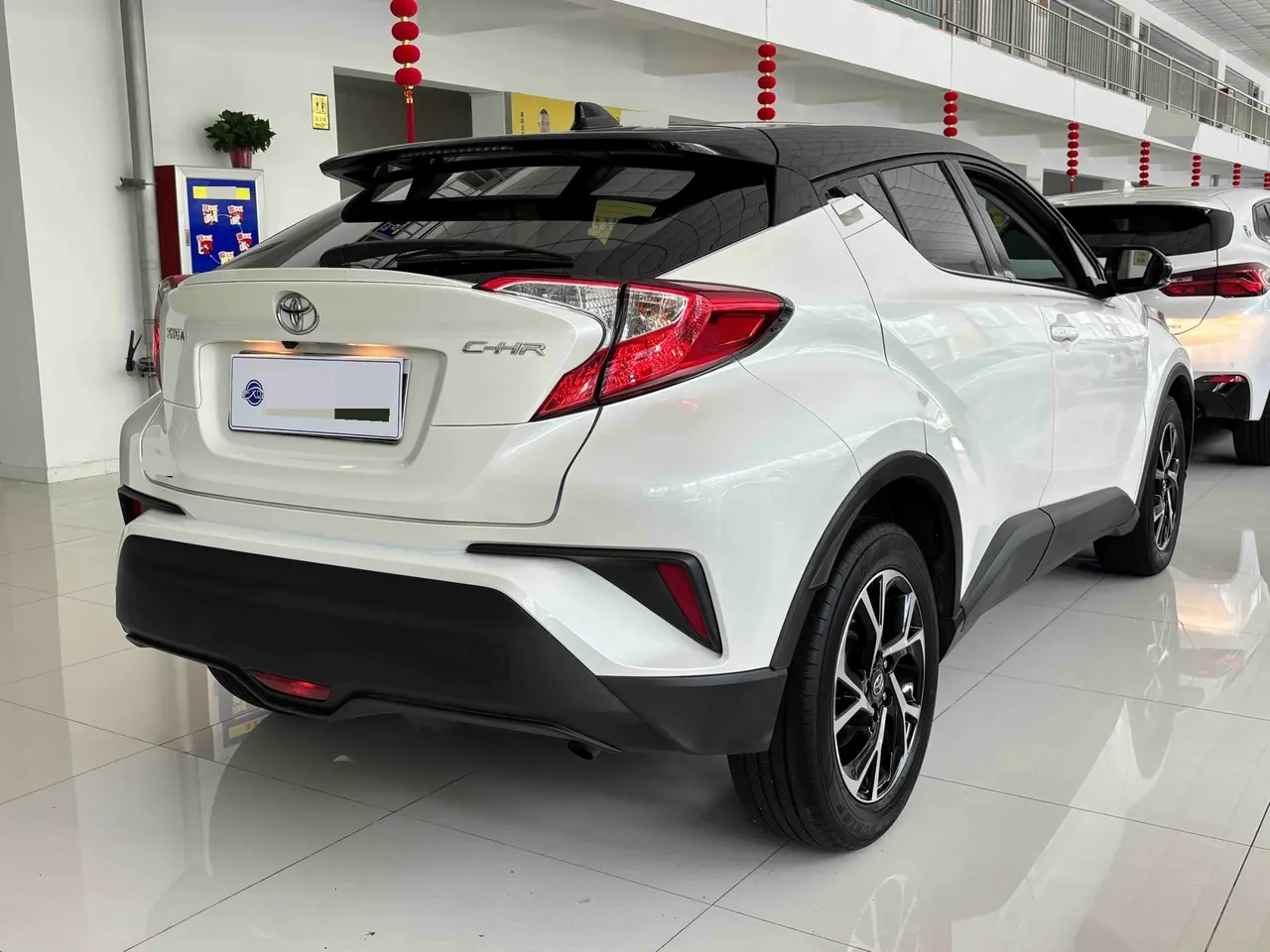Toyota 2020 C- HR 2.0 stepless leading version of automatic gear 8