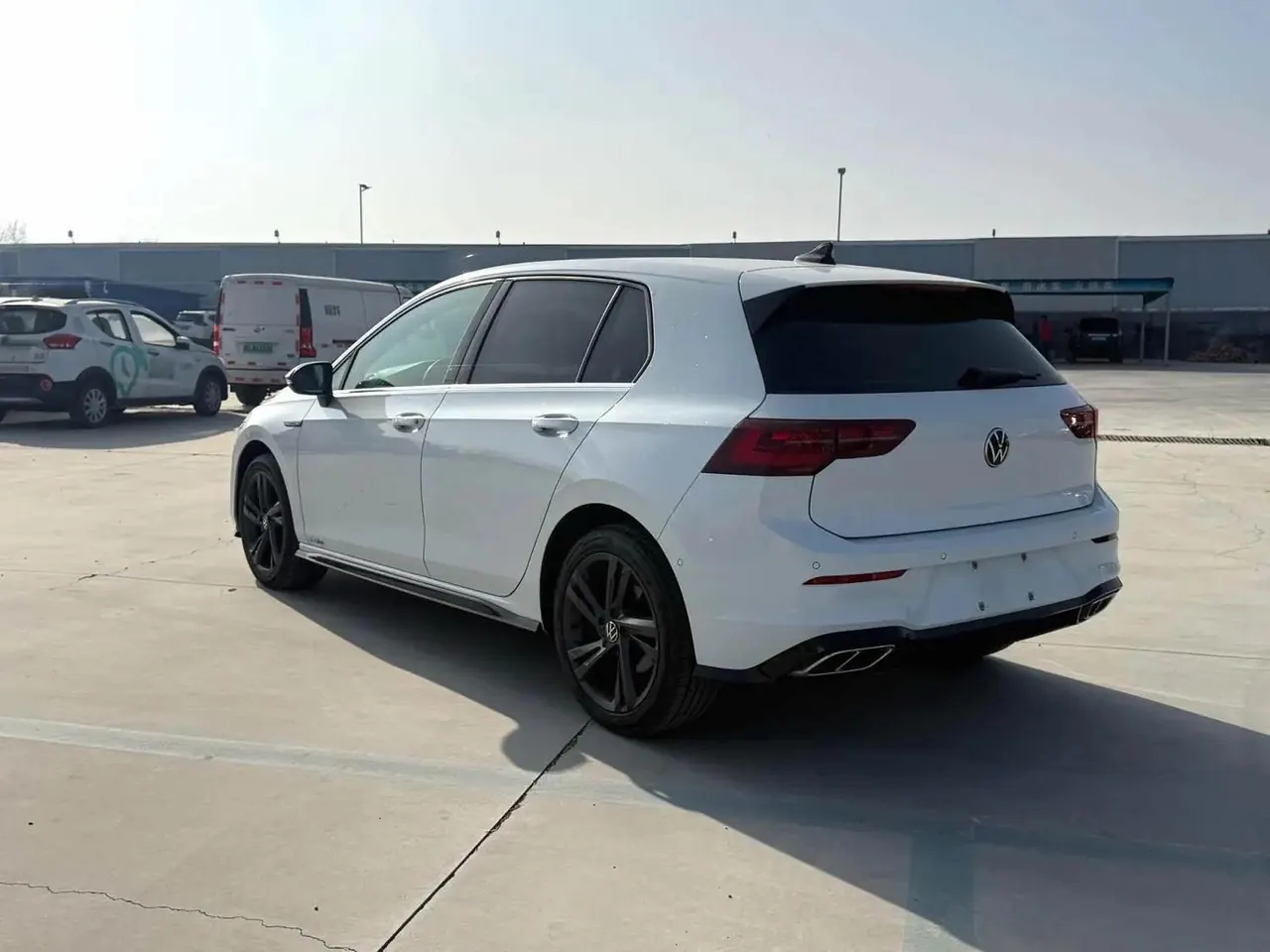 Volkswagen 2021 Golf 8 R-Line 1.4TSI 280TSI Automatic 4
