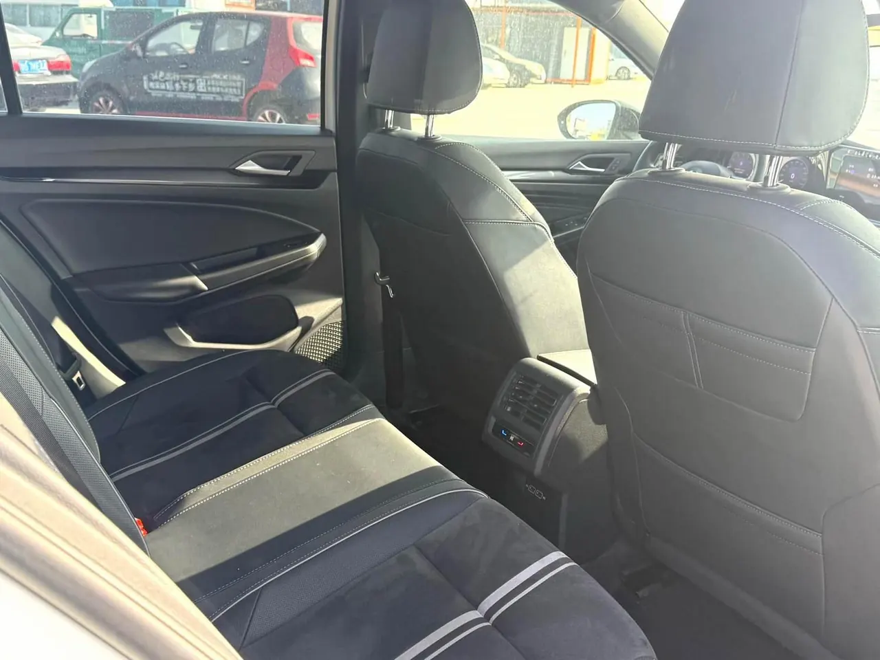 Volkswagen 2021 Golf 8 R-Line 1.4TSI 280TSI Automatic 7