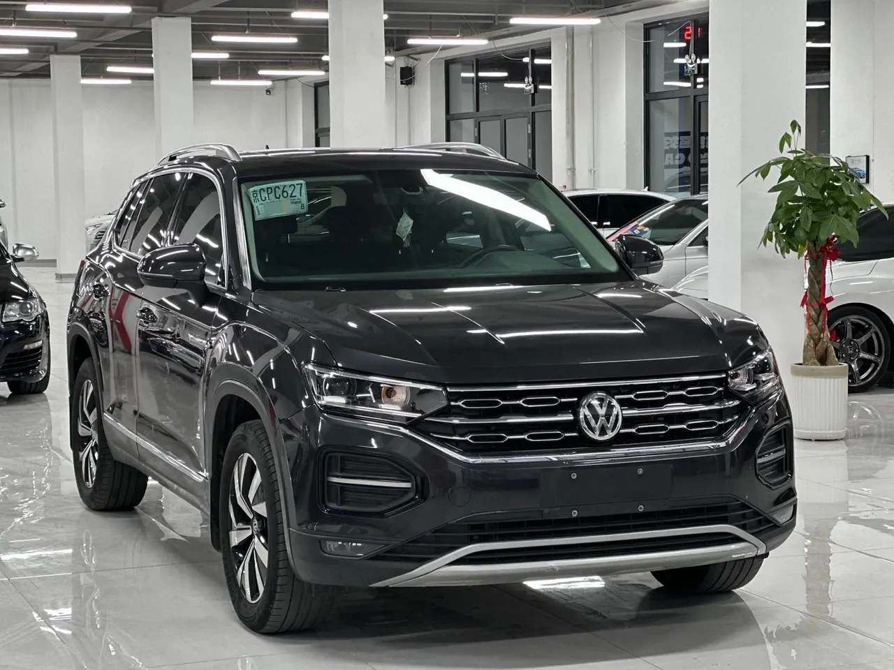 Volkswagen 2020 Tanyue 2.0TSI 330TSI Two-Drive Deluxe Zhilian Edition Pro Automatic Gear 2