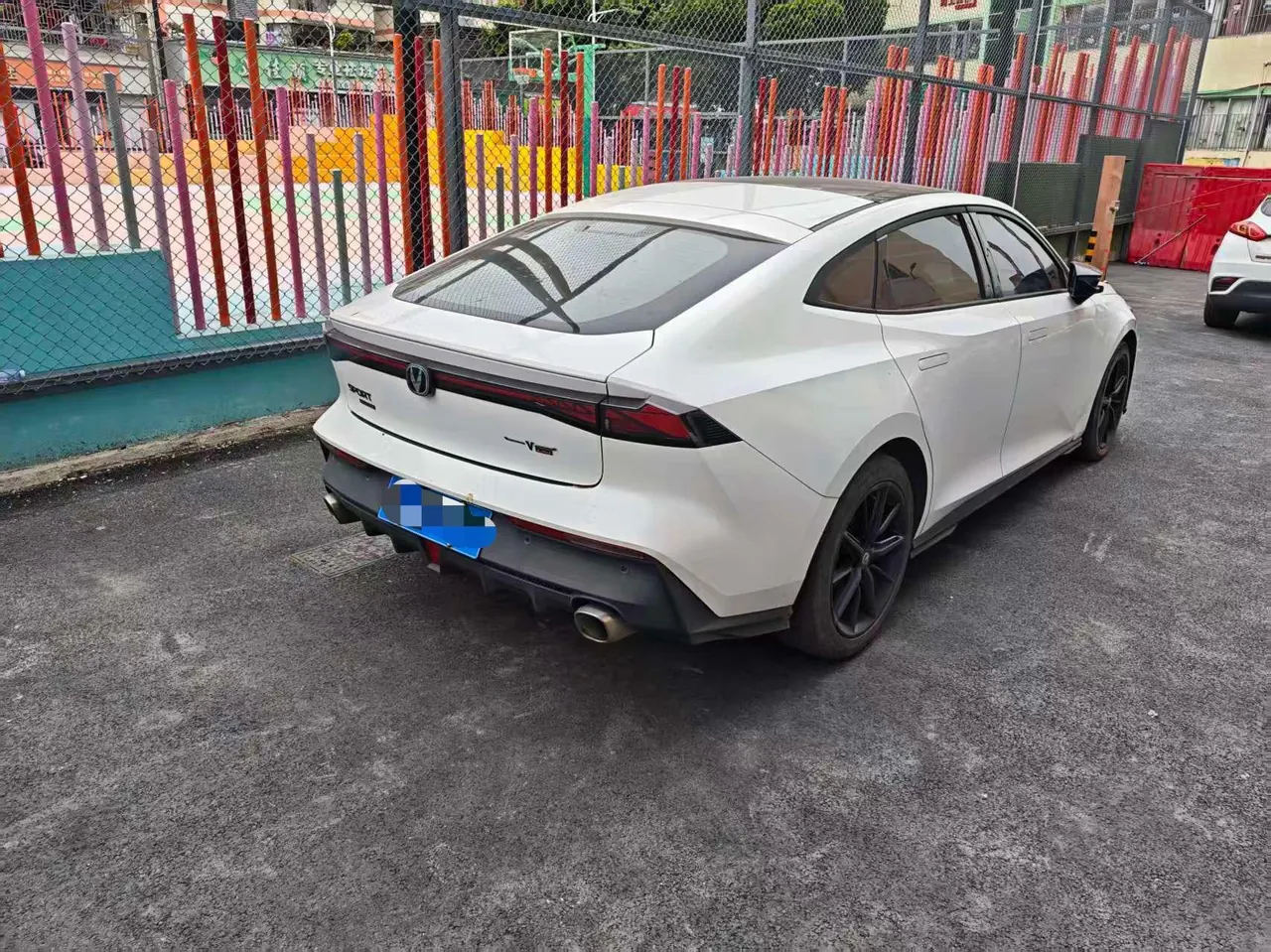 ChangAn 2022 UNI-V 1.5T honorable automatic gear 3