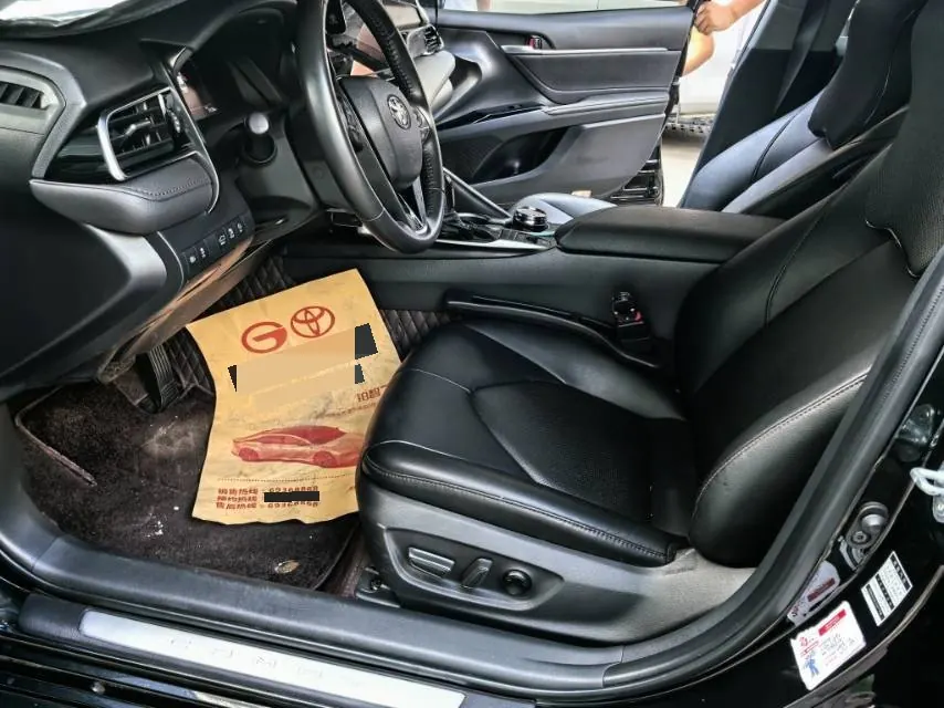 Toyota 2023 Camry 2.5G Deluxe Edition Automatic Gear 3