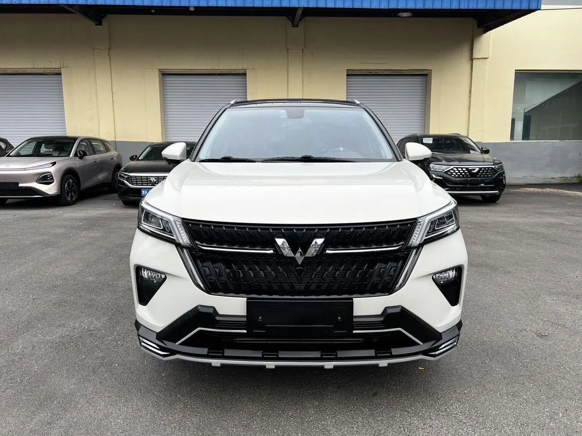 WuLing 2021 stars 1.5T stepless star obsidian version automatic gear 2