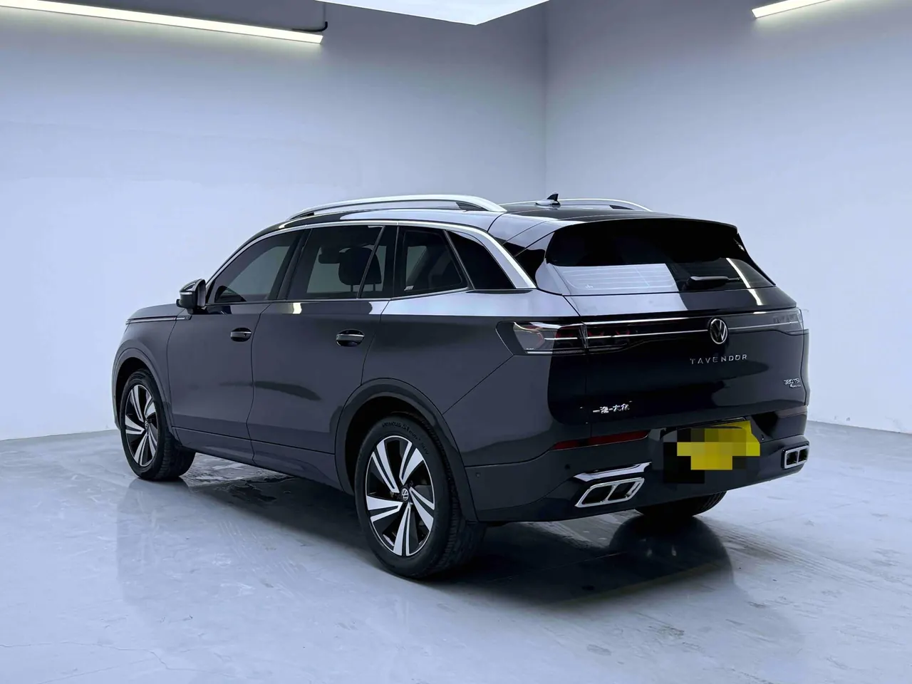 Volkswagen 2023 model tour R-Line 2.0TSI 380TSI four-wheel drive parade version automatic gear 4