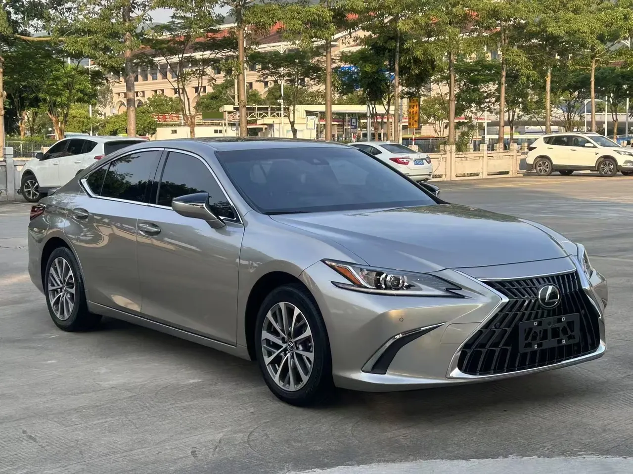 Lexus ES (Imported) 2022 ES300h 2.5 Stepless Excellence Edition Automatic Gear 2