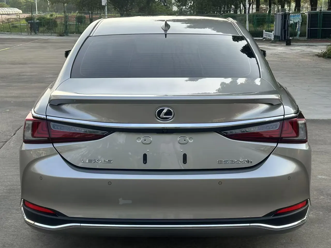 Lexus ES (Imported) 2022 ES300h 2.5 Stepless Excellence Edition Automatic Gear 8