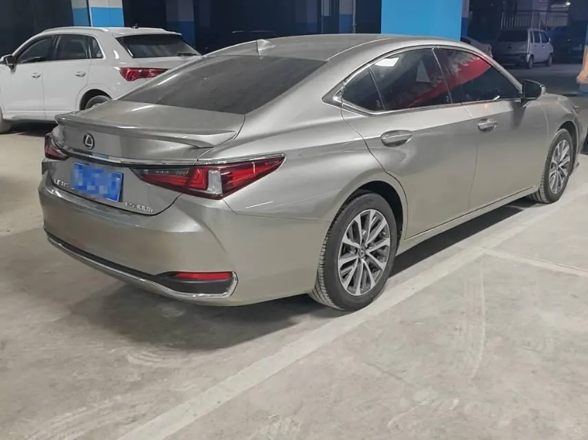 Lexus ES (Imported) 2022 ES300h 2.5 Stepless Excellence Edition Automatic Gear 5