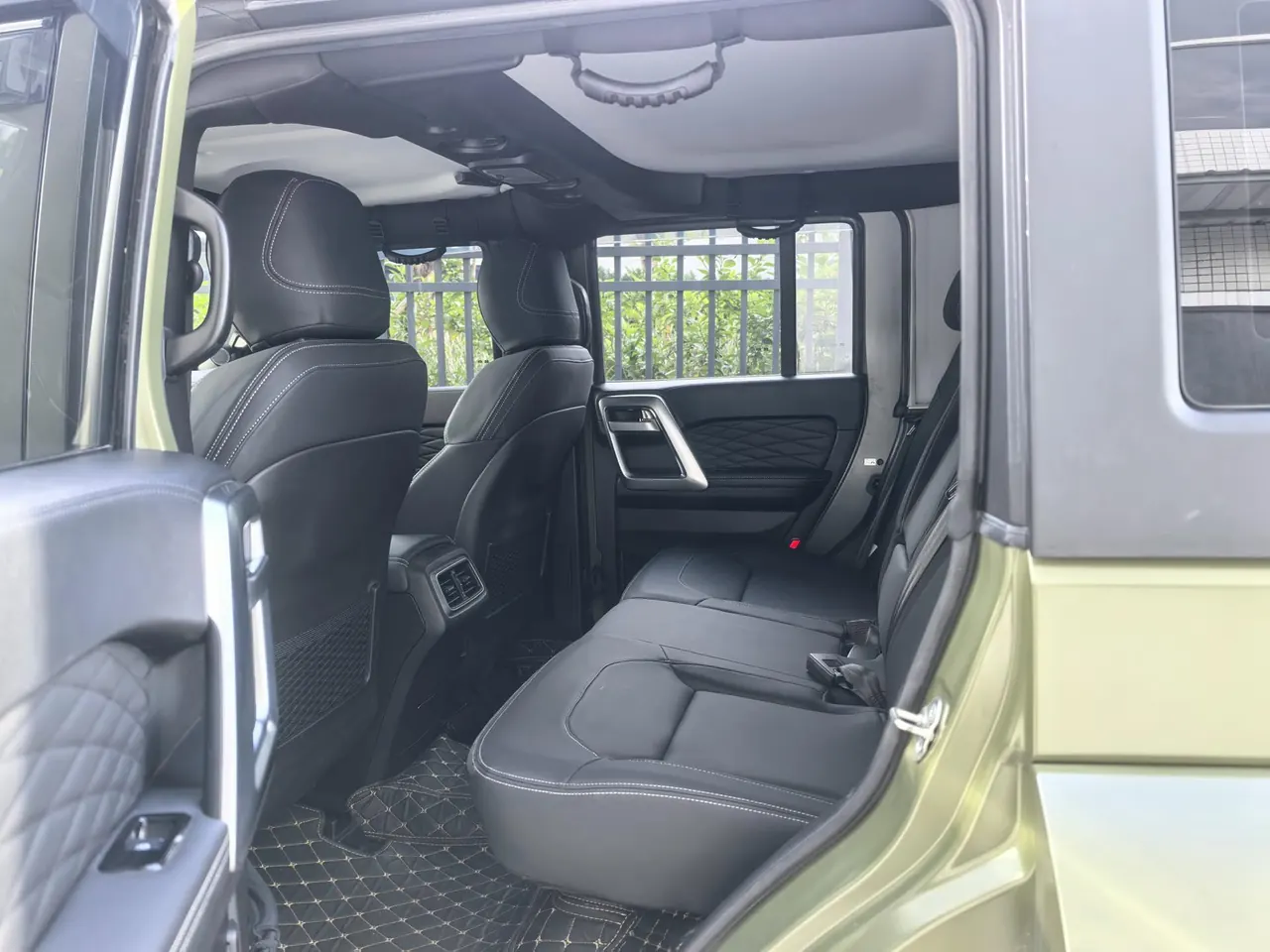 Beijing 2021 BJ40 2.3T Four-wheel Drive Blade Hero Edition Pioneer Manual Gear 7