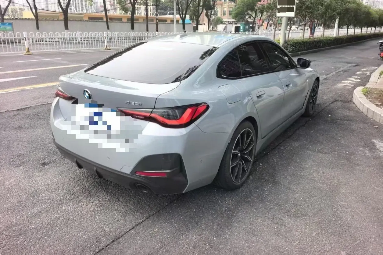 BMW 4 Series (Imported) 2022 425i Four-Door Coupe 2.0T M Sports Obsidian Night Suit Automatic Gear 5