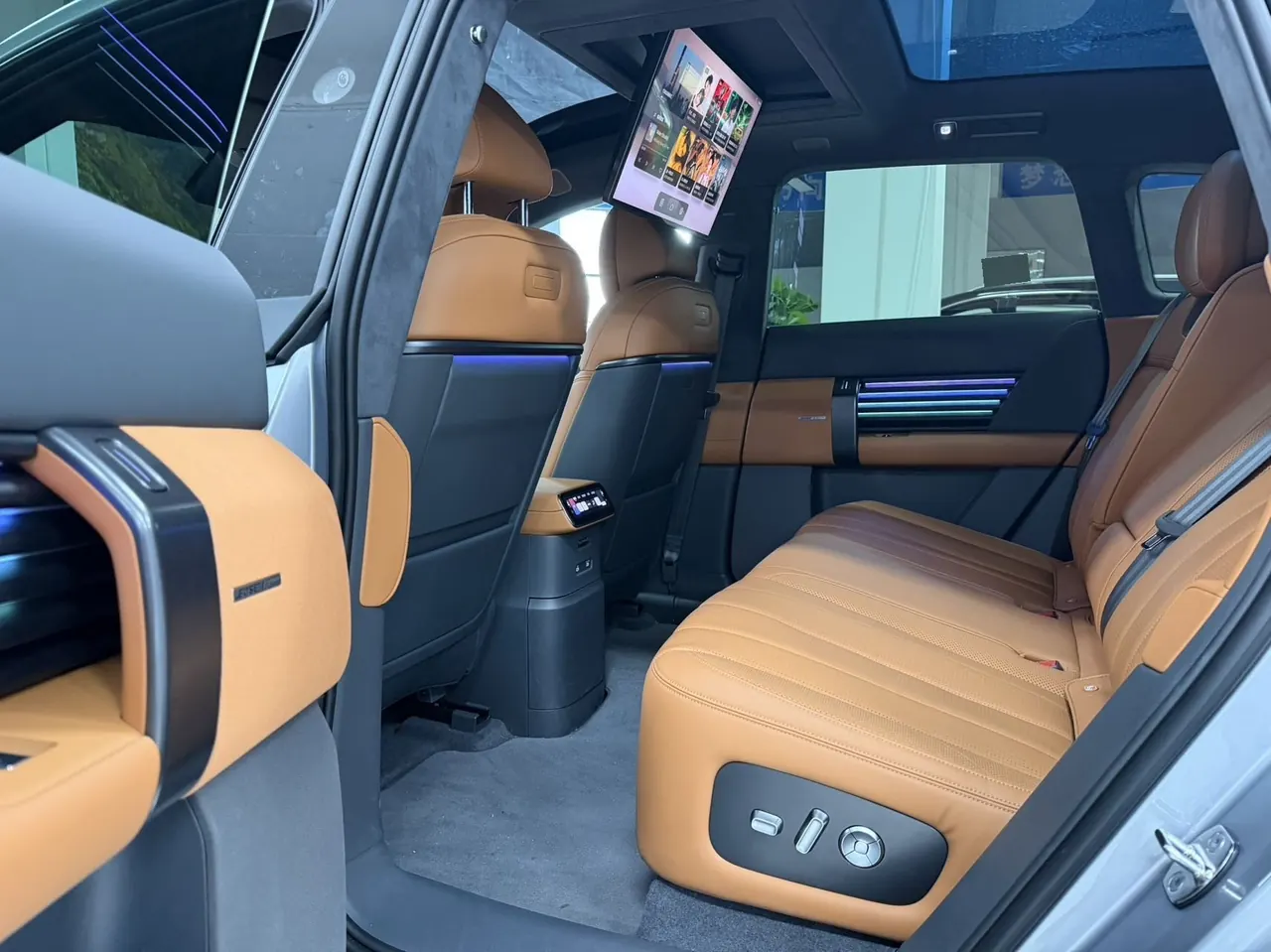 Audi 2026 E7X Pioneer Quattro Automatic 7