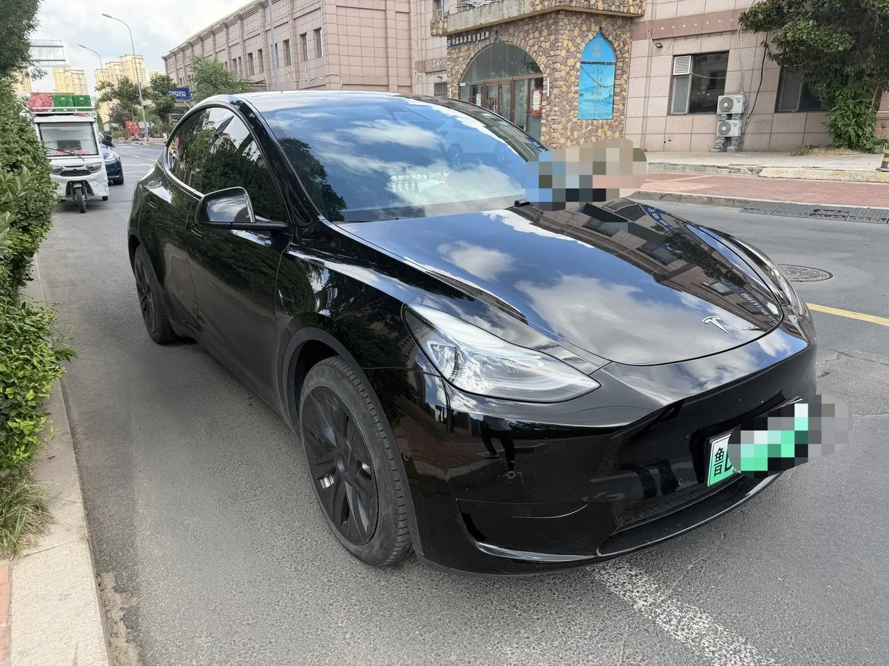 打开图片灯箱:Tesla 2022 Model Y rear-wheel drive version (facelift) automatic gear