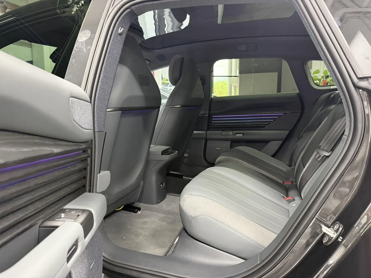AUDI 2026 E5 Sportback Pioneer Quattro Automatic 7