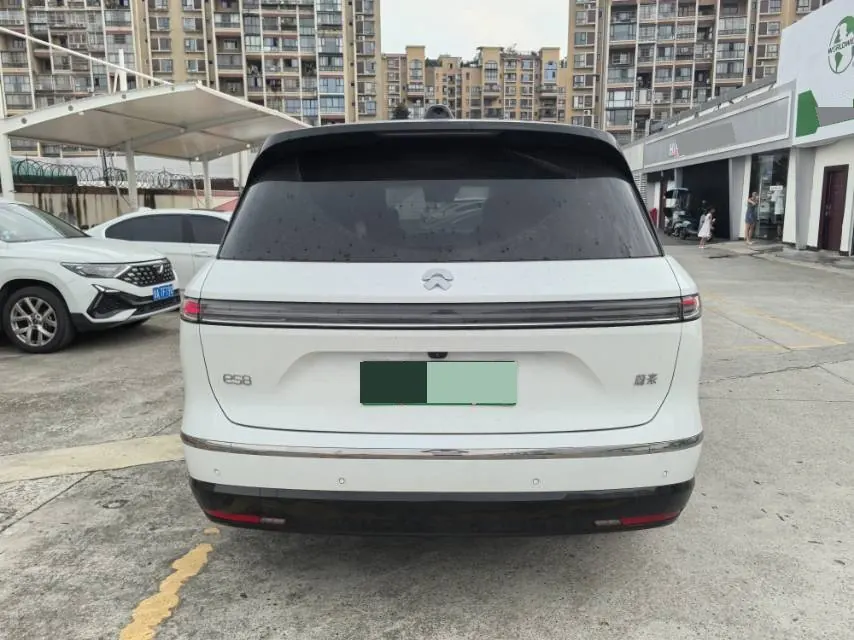 NIO 2026 ES8 6-seat executive deluxe automatic gear 3