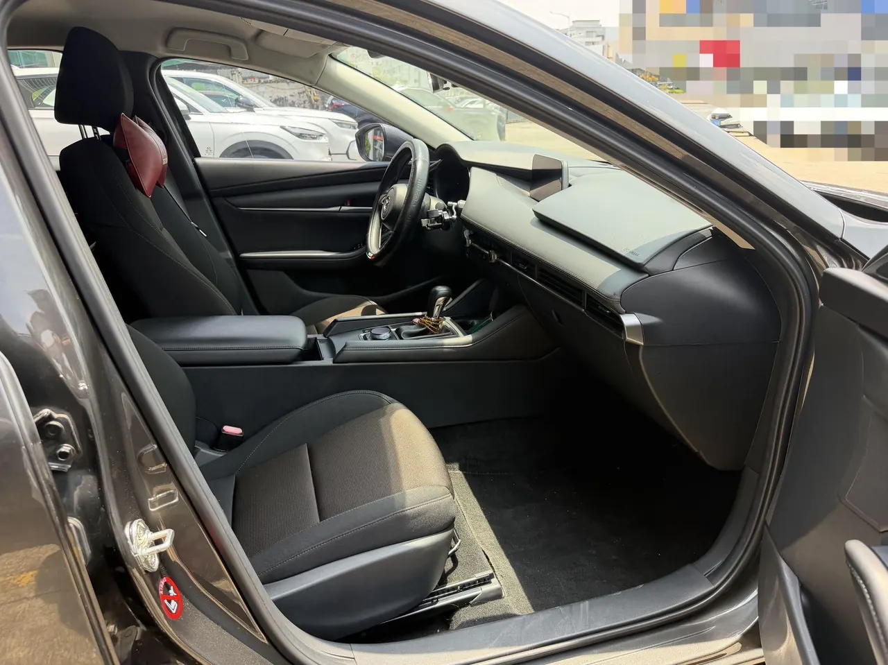 Mazda 3 Angkesaila 2022 Mazda 3 Angkesaila-sedan 2.0 quality automatic transmission 3