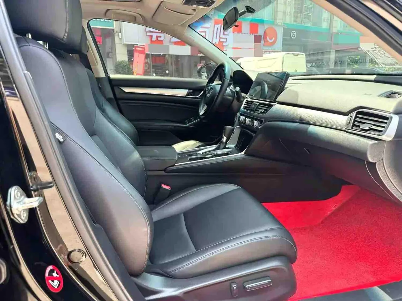 Honda 2022 10th Generation Accord 1.5T Stepless 260TURBO Deluxe Automatic Gear 4