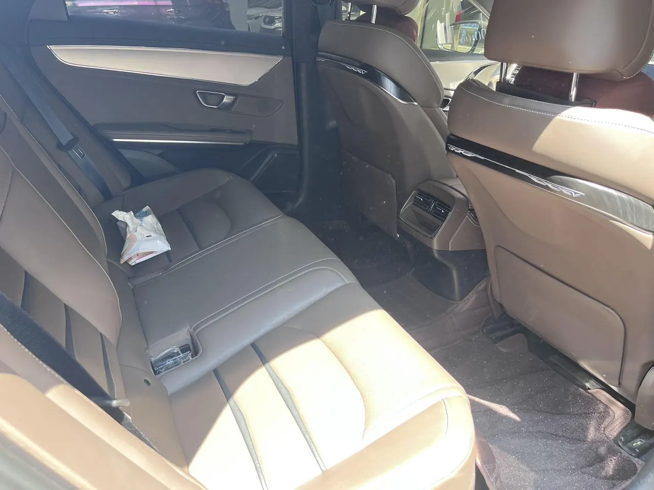 BYD 2020 Han DM 2.0T four-wheel drive performance version luxury automatic gear 2