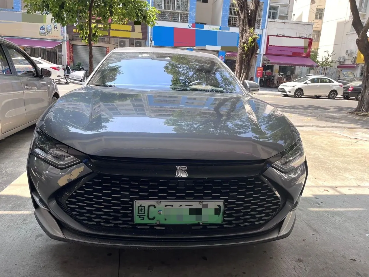 BYD 2020 Han DM 2.0T four-wheel drive performance version luxury automatic gear 5