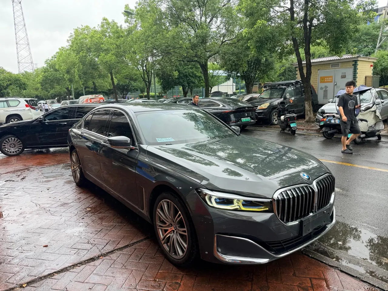 BMW 7 Series (Imported) 2021 740Li xDrive 3.0T Administrative Luxury Suit Automatic Gear 3