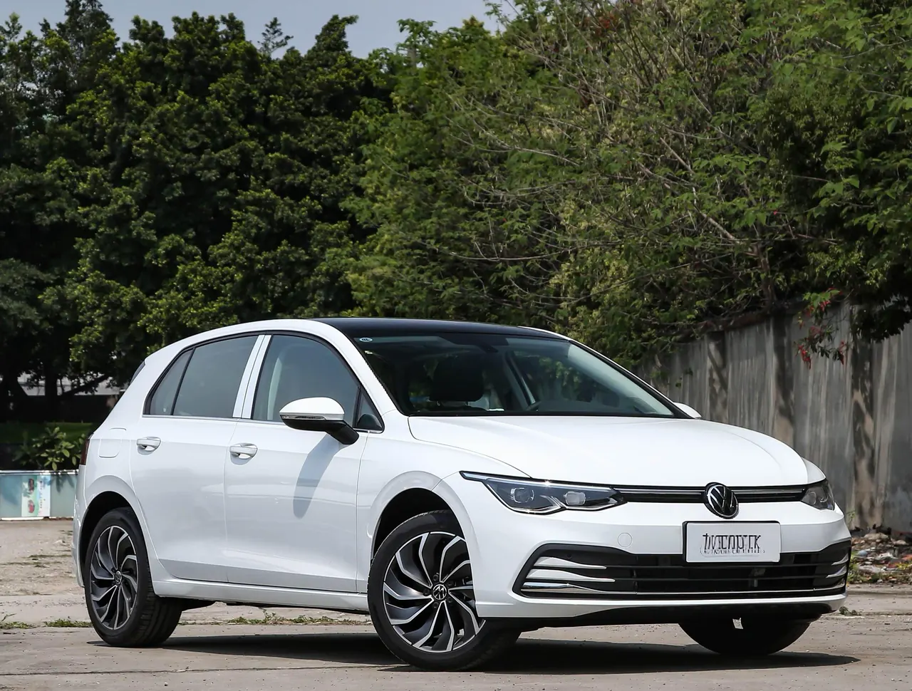 Volkswagen 2023 Golf 8 PRO 1.4TSI 280TSI Automatic 4