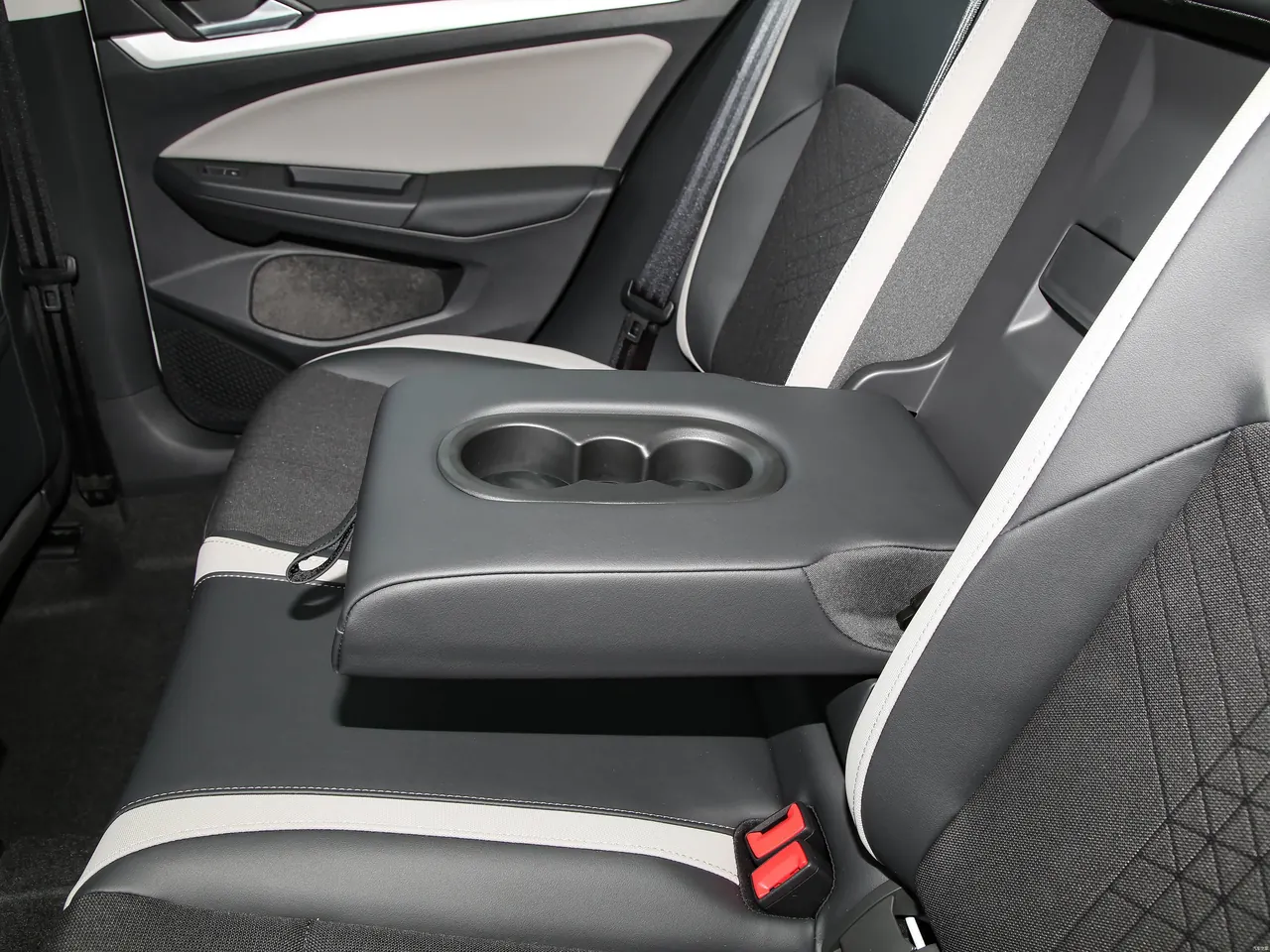 Volkswagen 2023 Golf 8 PRO 1.4TSI 280TSI Automatic 7